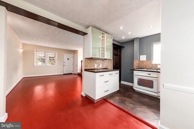 Building Photo - 548 Foxhall Pl SE
