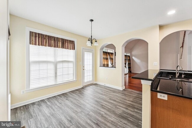 Building Photo - 109 Quail Ct