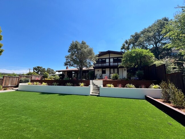 Building Photo - SPACIOUS FOUR BEDROOM TWO AND HALF BATH CH...