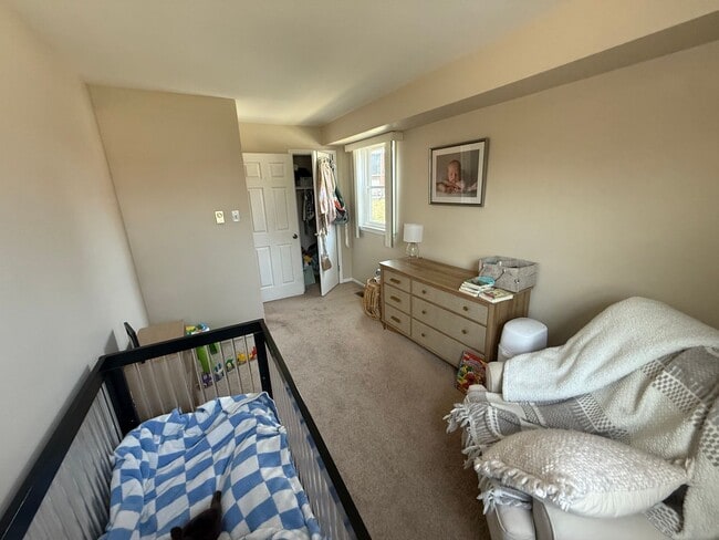 Building Photo - 9153 Ellie Dr