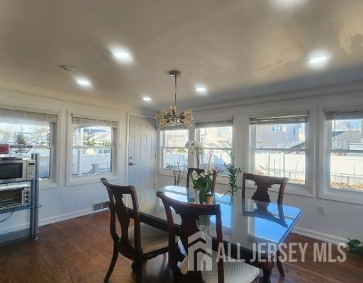 Building Photo - 1925 Verona Ave