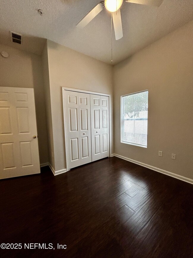 Building Photo - 6788 Manotak Oaks Dr