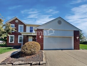 Building Photo - 8428 Stratford Ct