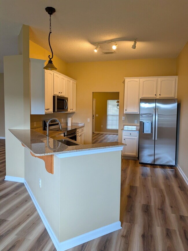 Building Photo - 5211 Moore Loop