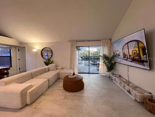 Building Photo - 8240 Cypress Lake Dr