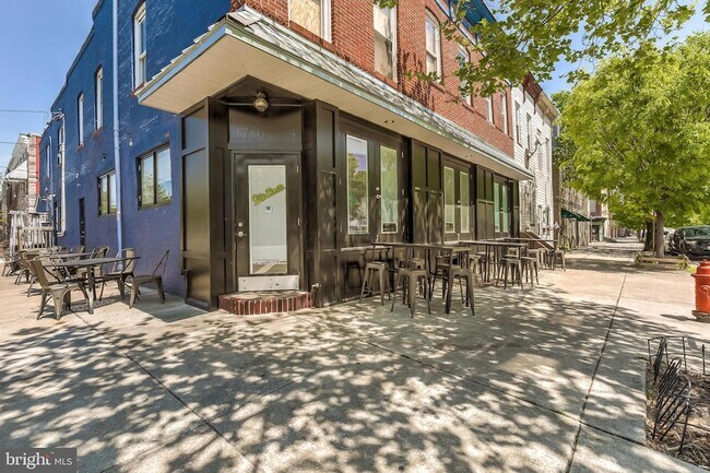 Building Photo - 1200 Steuart St