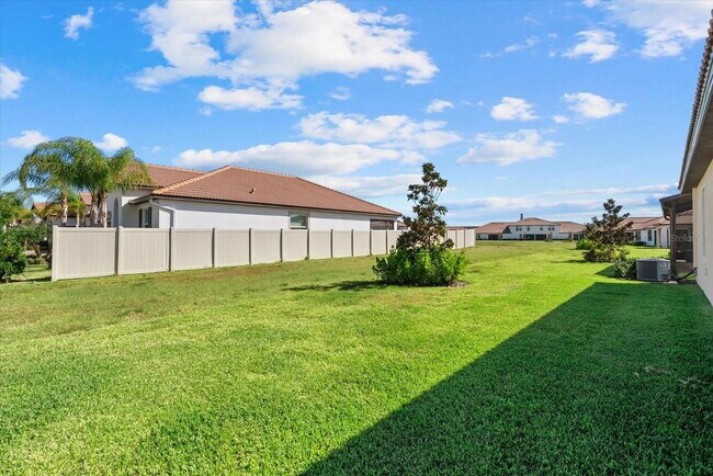 Building Photo - 5524 Little Path Dr