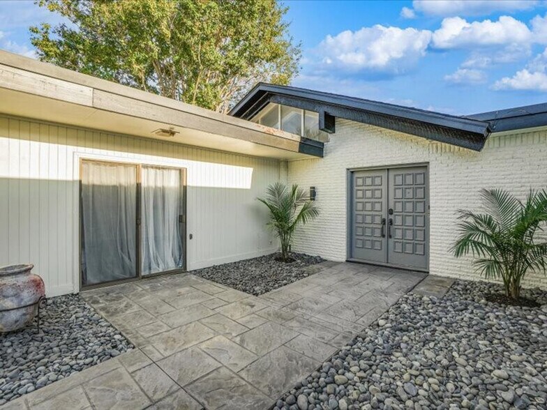 Building Photo - 610 W Northgate Dr