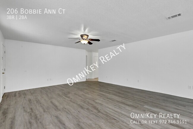 Building Photo - 206 Bobbie Ann Ct