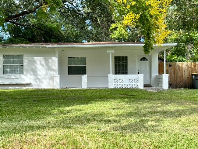 Building Photo - 3647 Calla Dr