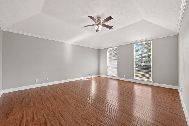 Building Photo - 1918 Shadow Forest Dr