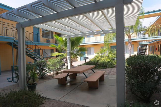 Building Photo - Palm Shadows Apartments