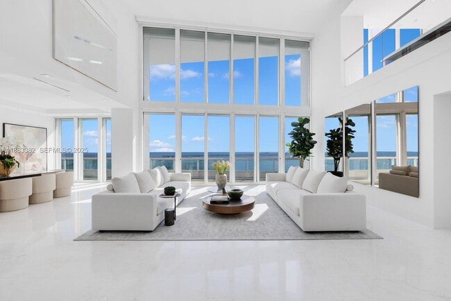 Building Photo - 1643 Brickell Ave