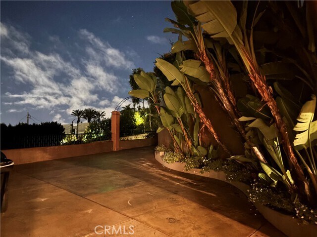 Building Photo - 1316 Beverly Grove Pl