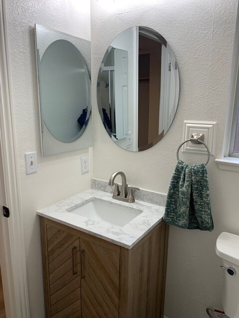 Building Photo - 325 Blanchard Ln