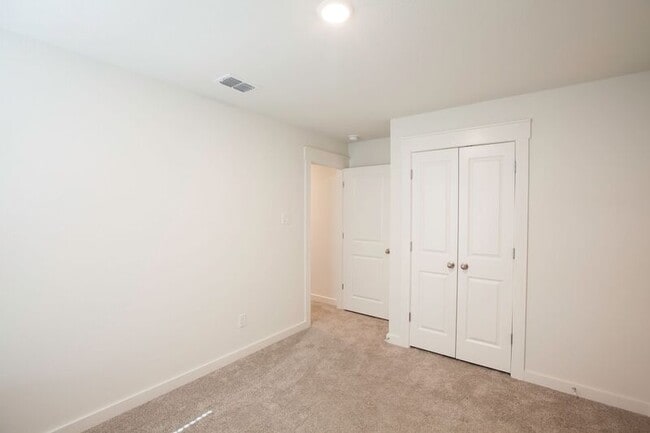 Building Photo - 514 Weller Rd