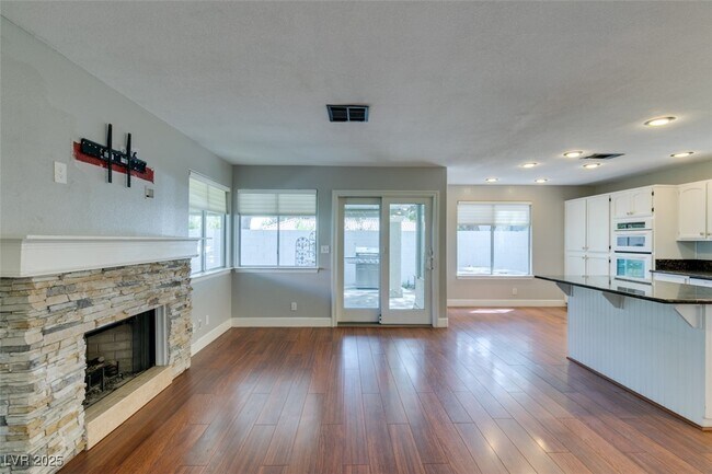 Building Photo - 9201 Buckhaven Dr