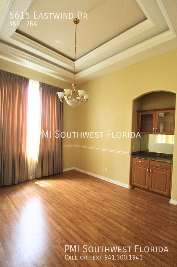 Building Photo - 5615 Eastwind Dr
