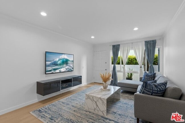 Primary Photo - 1234 19th St