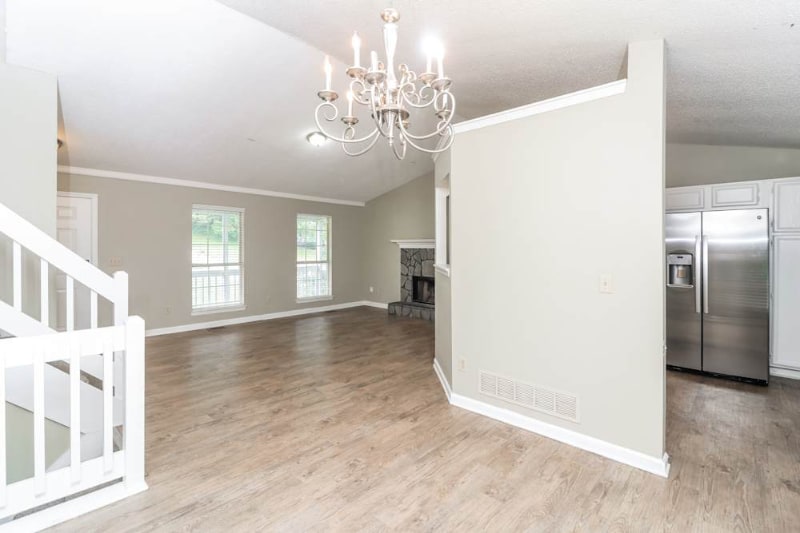 Building Photo - 7300 Hunters Ridge Dr