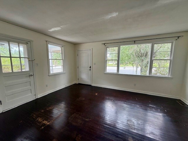 Building Photo - 1523 E Pinetree Blvd