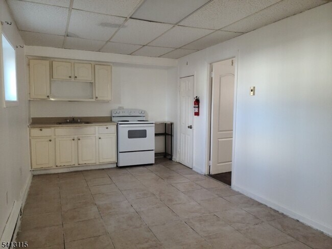 Building Photo - 103 Belleville Ave