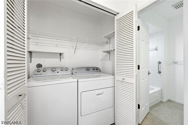 Building Photo - 2505 Sailors Way