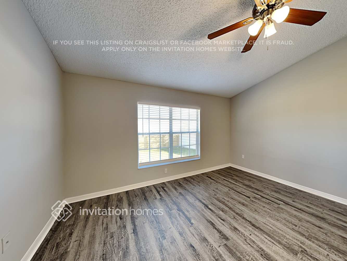 Building Photo - 10424 Autumnwood Dr
