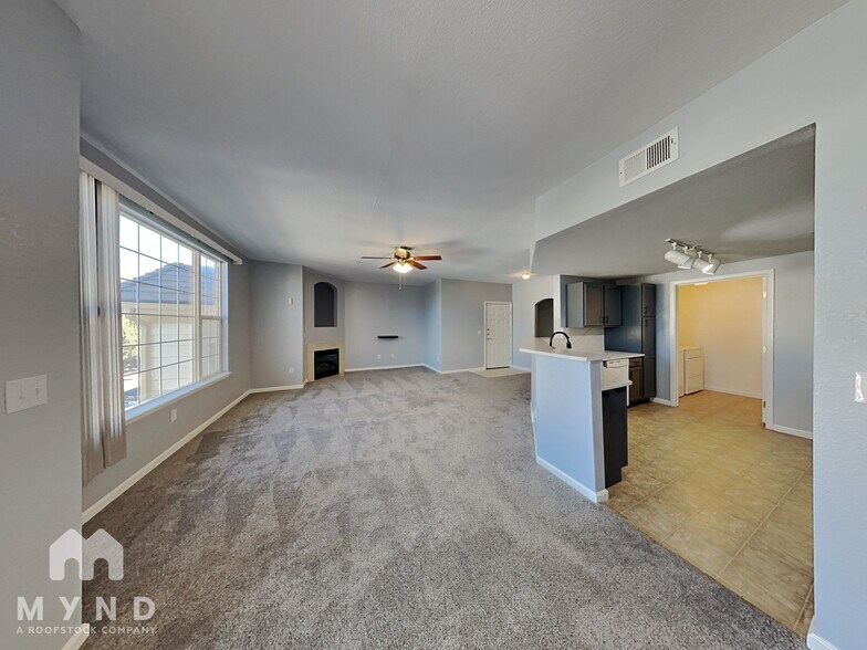 Building Photo - 5723 N Gibralter Way