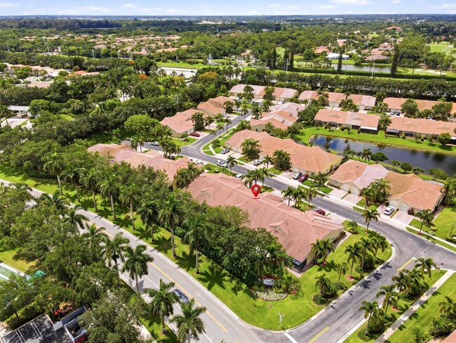 Building Photo - 9363 Bridgeport Dr