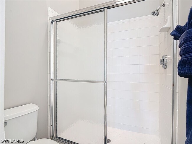 Building Photo - 4970 Deerfield Way