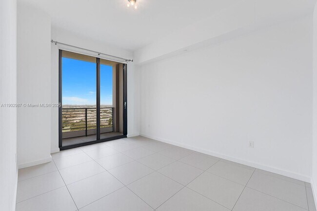 Building Photo - 5350 NW 84th Ave