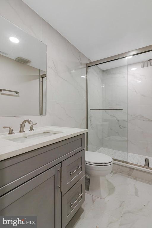 Building Photo - 1350 Sheridan St NW