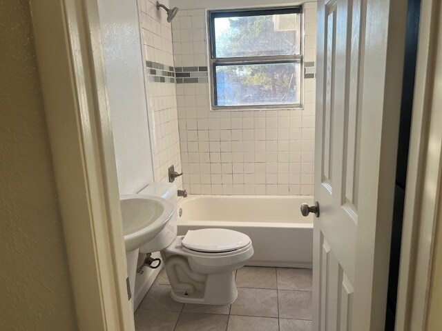 Building Photo - 403 S 7th St