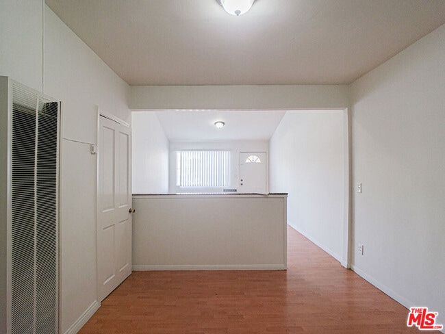 Building Photo - 3288 San Marino St