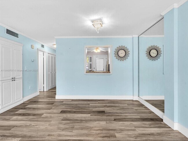 Building Photo - 3600 NE 170th St