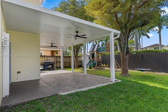 Building Photo - 396 NE 33rd Terrace