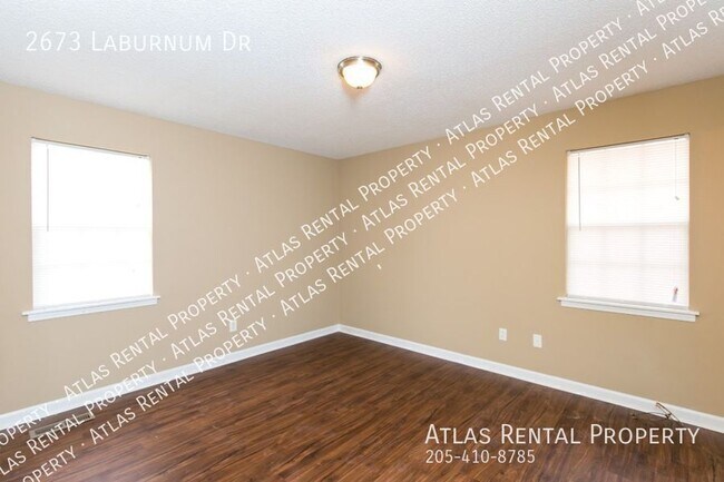 Building Photo - 2673 Laburnum Dr
