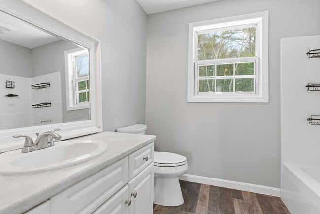 Building Photo - 6 Mulberry Ln