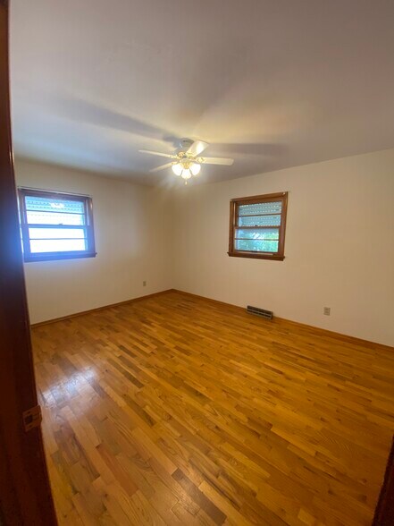 Building Photo - 114 Delmar Ave