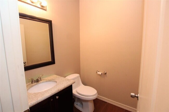 Building Photo - 510 Shiloh Dr