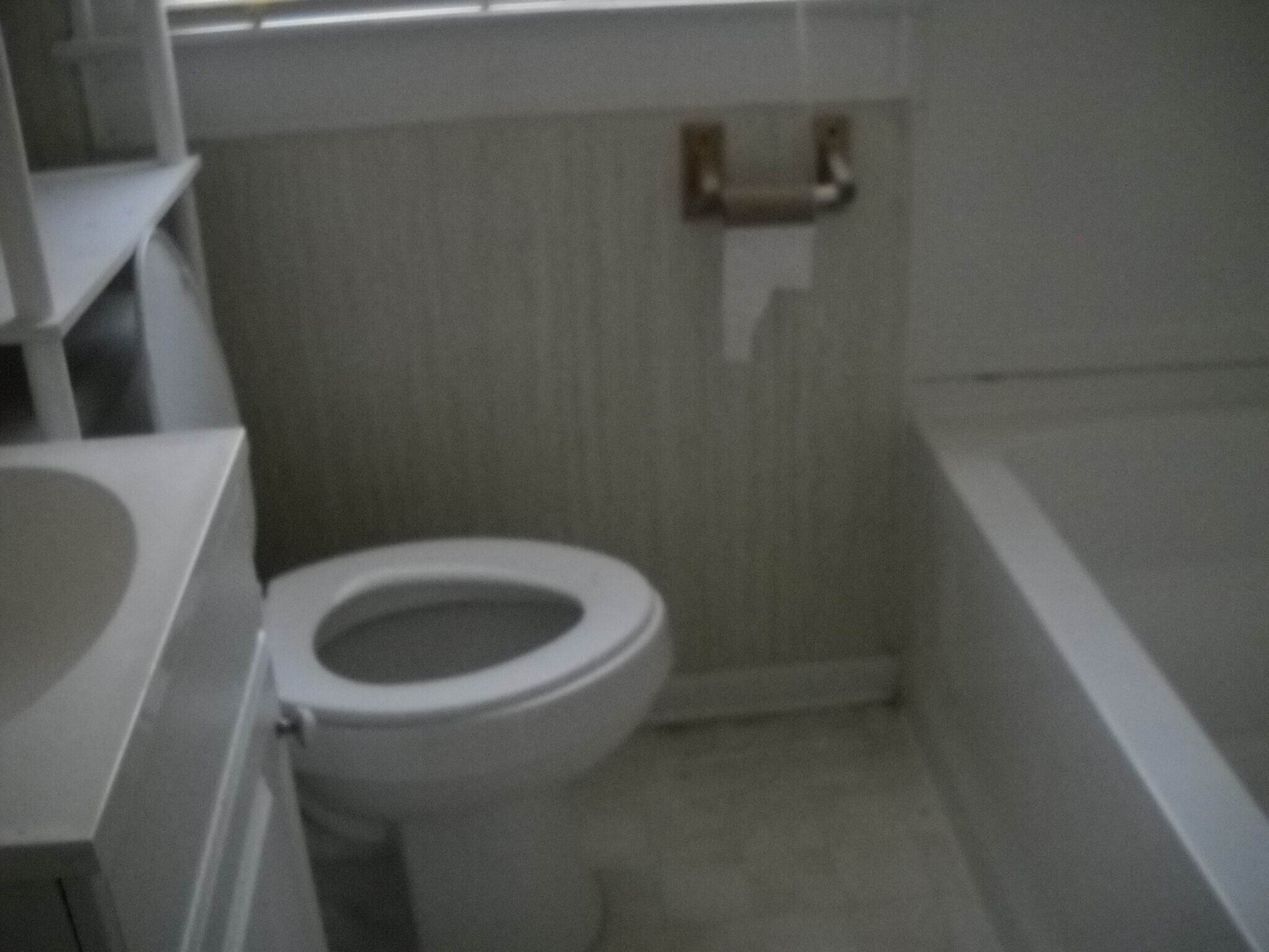 Building Photo - 341 E 13rh st