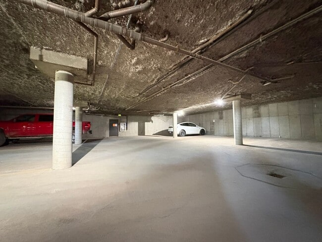 Building Photo - Brian Head Rental All utilities Included!!