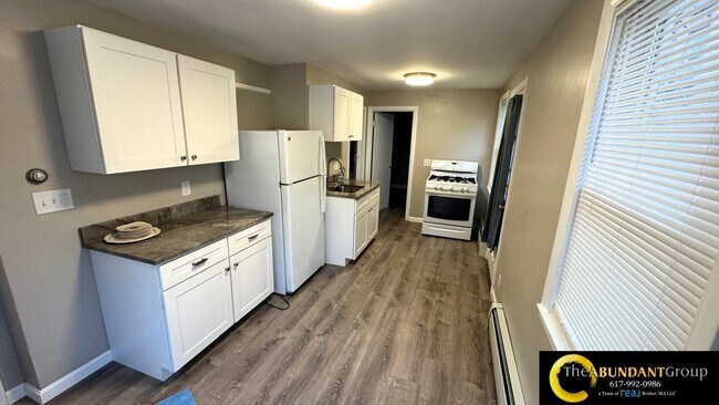 Building Photo - 222 Hamilton St