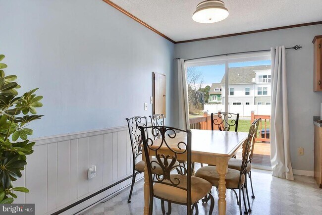 Building Photo - 19948 Church St