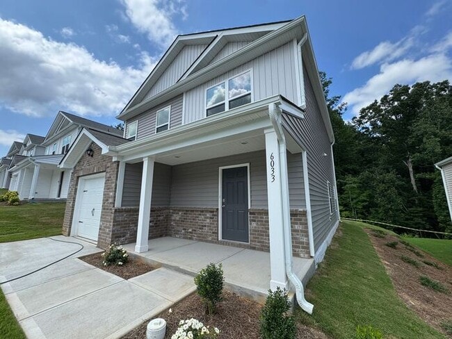 Building Photo - NEW 3-Bed Home with Open Layout & Garage