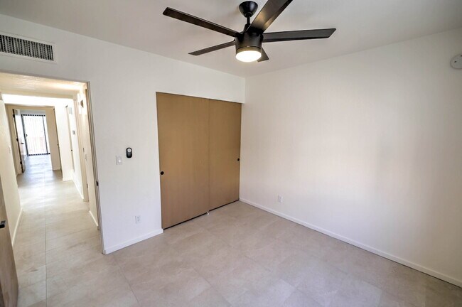 Building Photo - "Charming 2-Bed, 2-Bath Townhouse Retreat in Tucson – Spacious 1176 Sq Ft Living!"