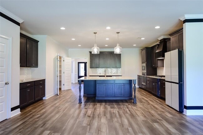 Building Photo - 1270 Charleston Dr