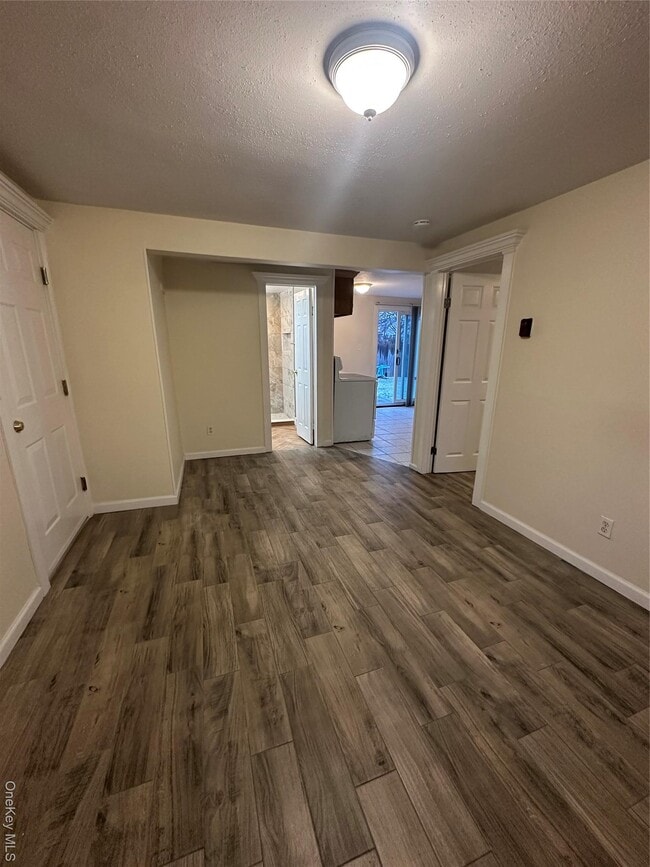 Building Photo - 1 Huron Dr