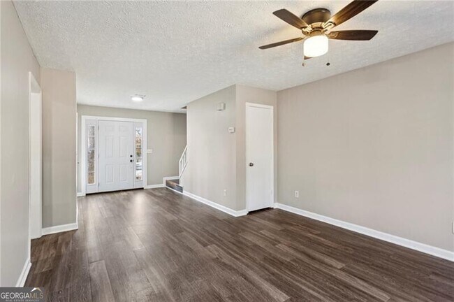 Building Photo - 752 Barnes Mill Trace NE